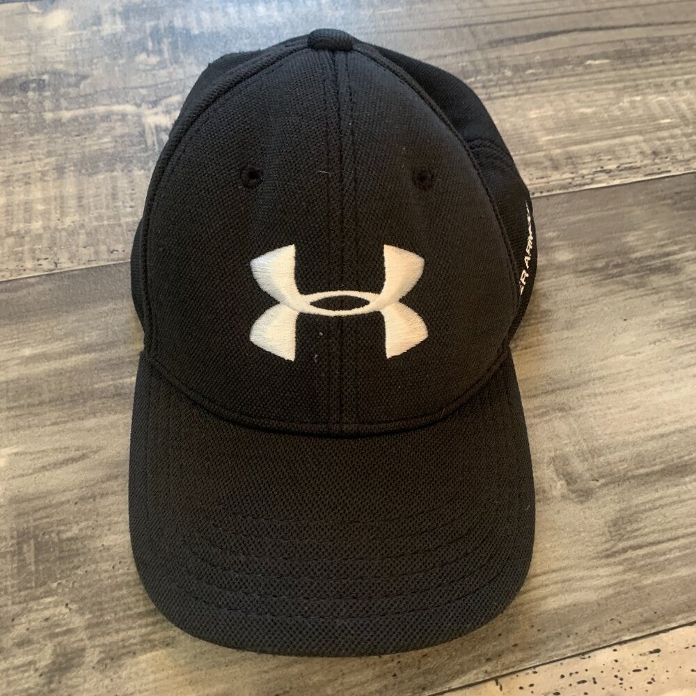 Under Armour youth black hat.